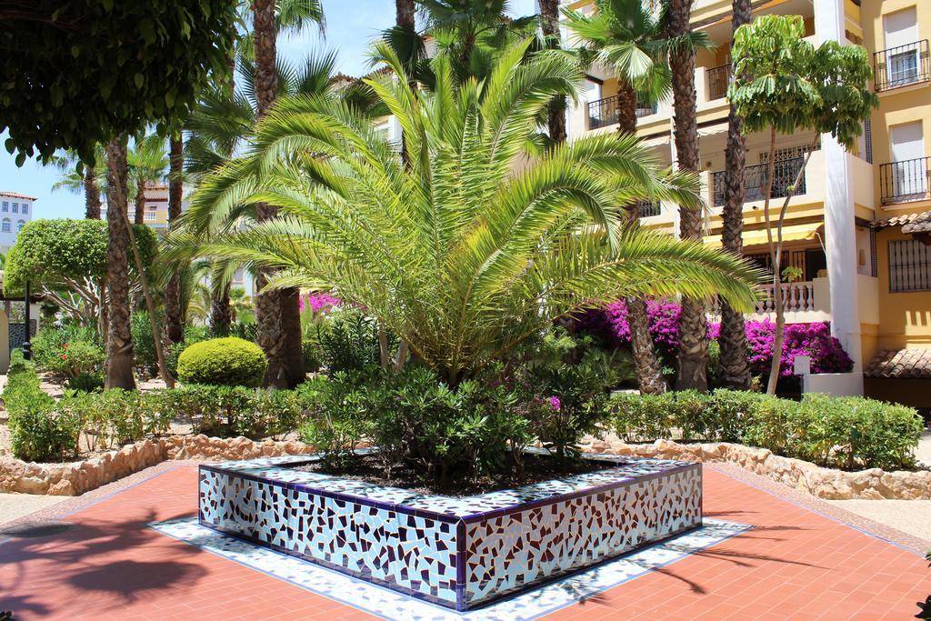 Aldea Del Mar Apartment Торевиеха Екстериор снимка
