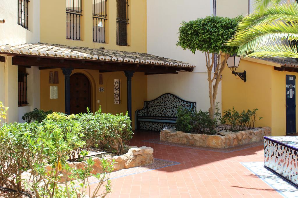 Aldea Del Mar Apartment Торевиеха Екстериор снимка